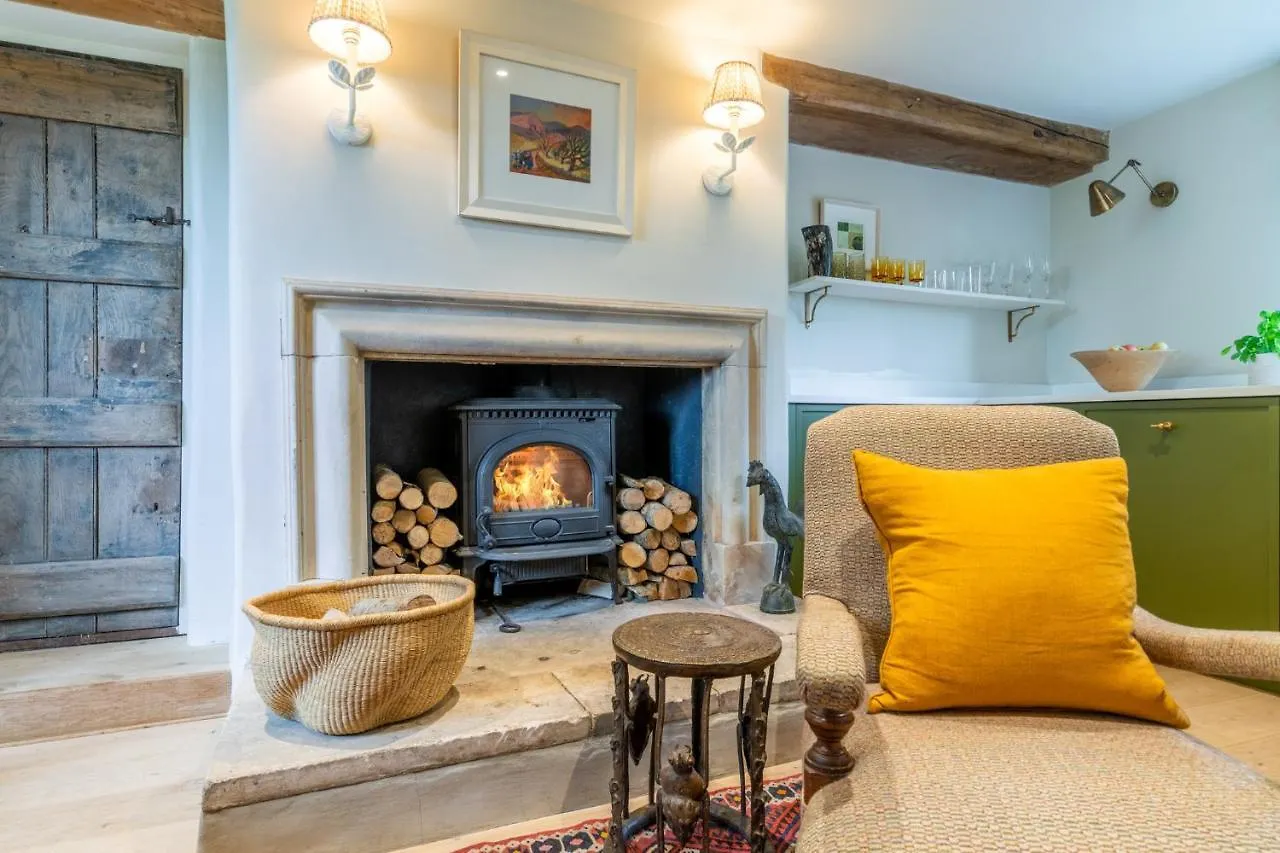 Locks Cottage Cheltenham United Kingdom