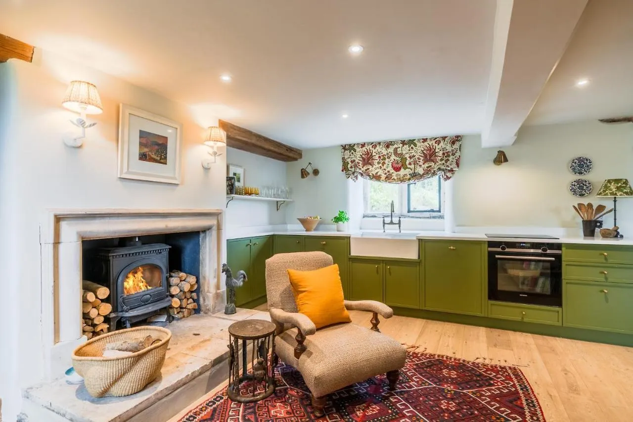Holiday home Locks Cottage Cheltenham